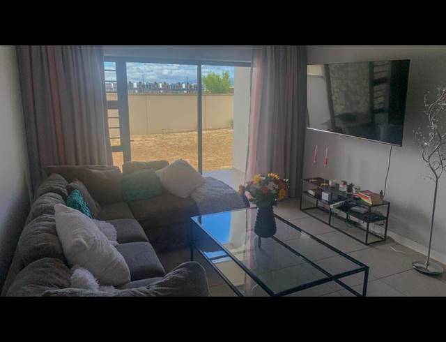 3 BEDROOM PROPERTY TO RENT IN SANDOWN